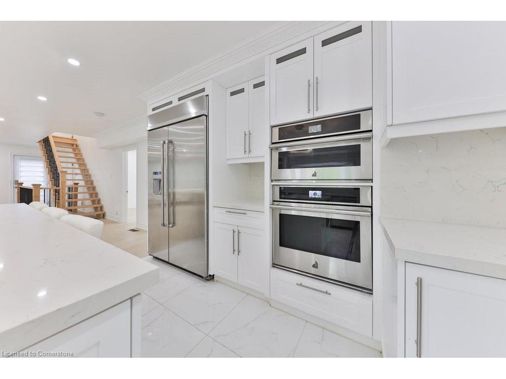 









1003


Lakeshore

Road West,
Oakville,




ON
L6L 1E7

