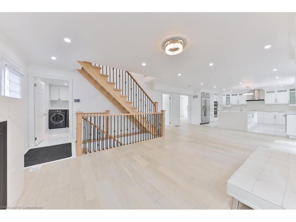 









1003


Lakeshore

Road West,
Oakville,




ON
L6L 1E7

