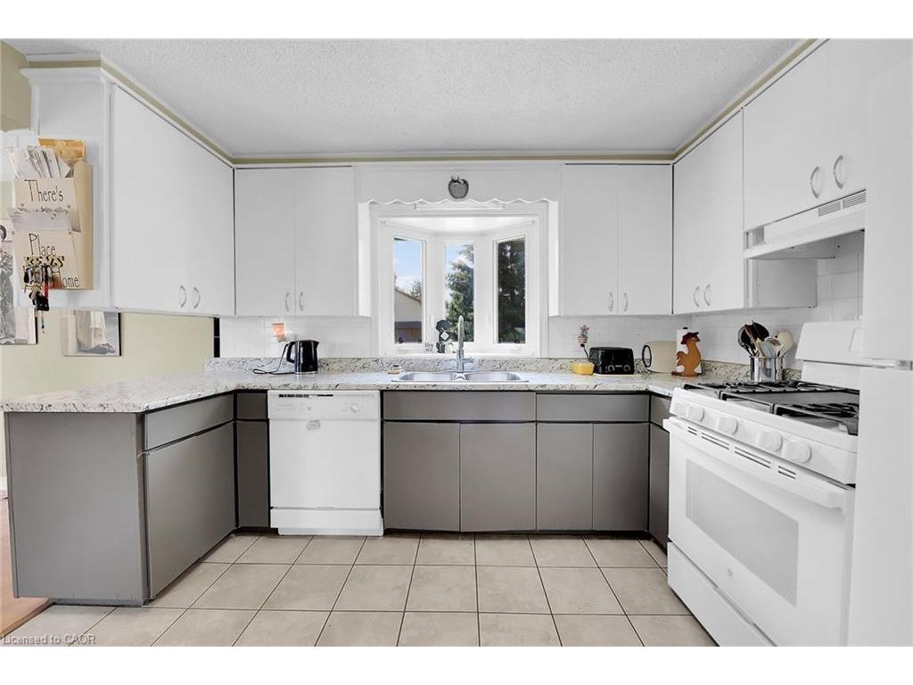 









3791


Highway 3

,
Hagersville,




ON
N0A 1H0

