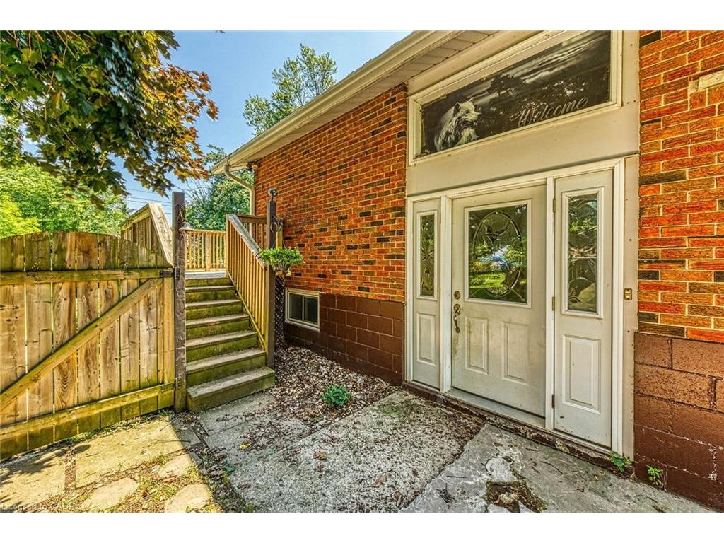 









3791


Highway 3

,
Hagersville,




ON
N0A 1H0

