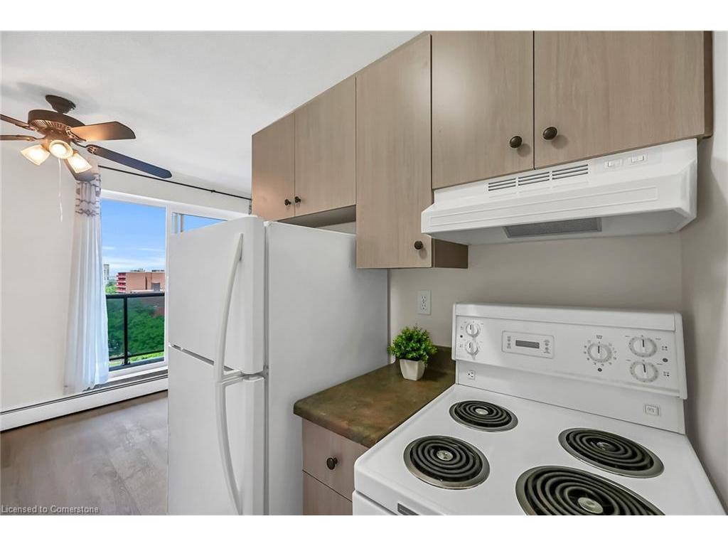









81


Charlton

Avenue East, 702,
Hamilton,




ON
L8N 1Y7

