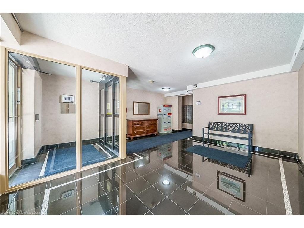 









81


Charlton

Avenue East, 702,
Hamilton,




ON
L8N 1Y7

