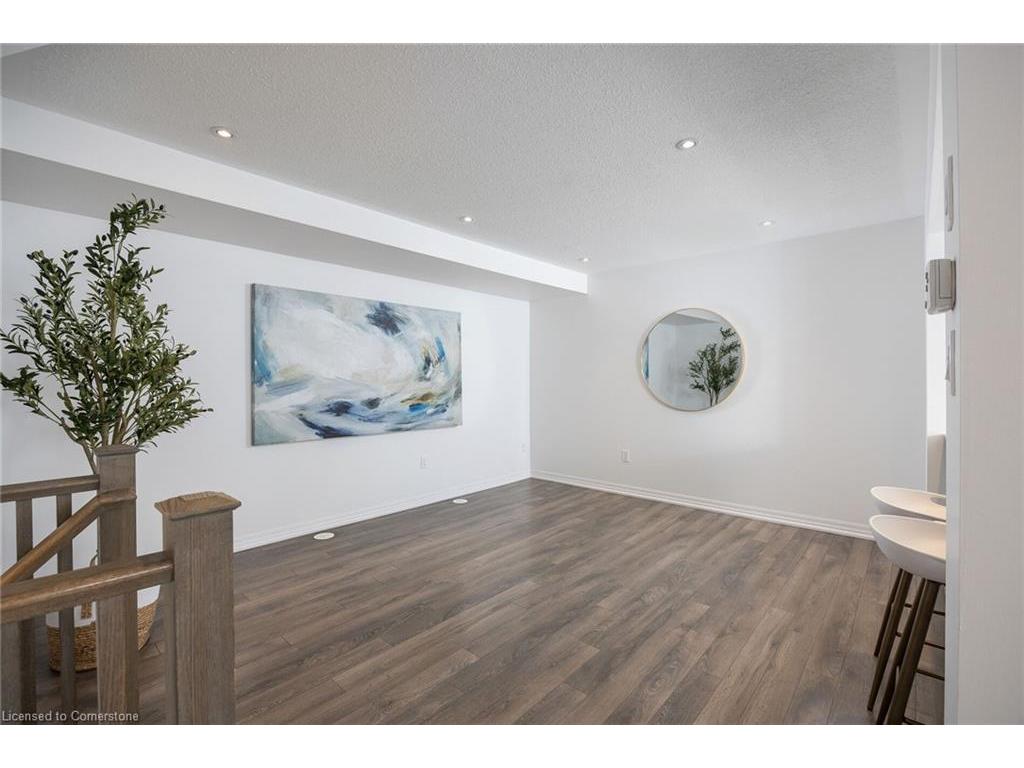 









242


Betsy

Drive,
Oakville,




ON
L6M 0V3

