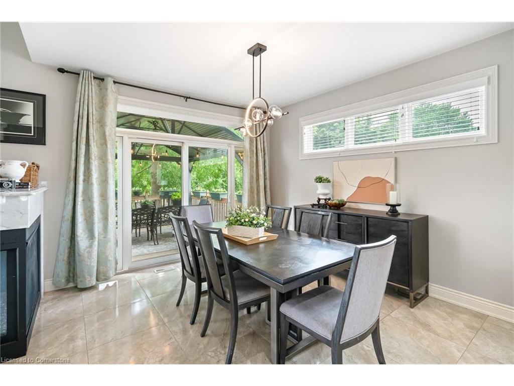 









48


Casablanca

Boulevard South,
Grimsby,




ON
L3M 3Z2

