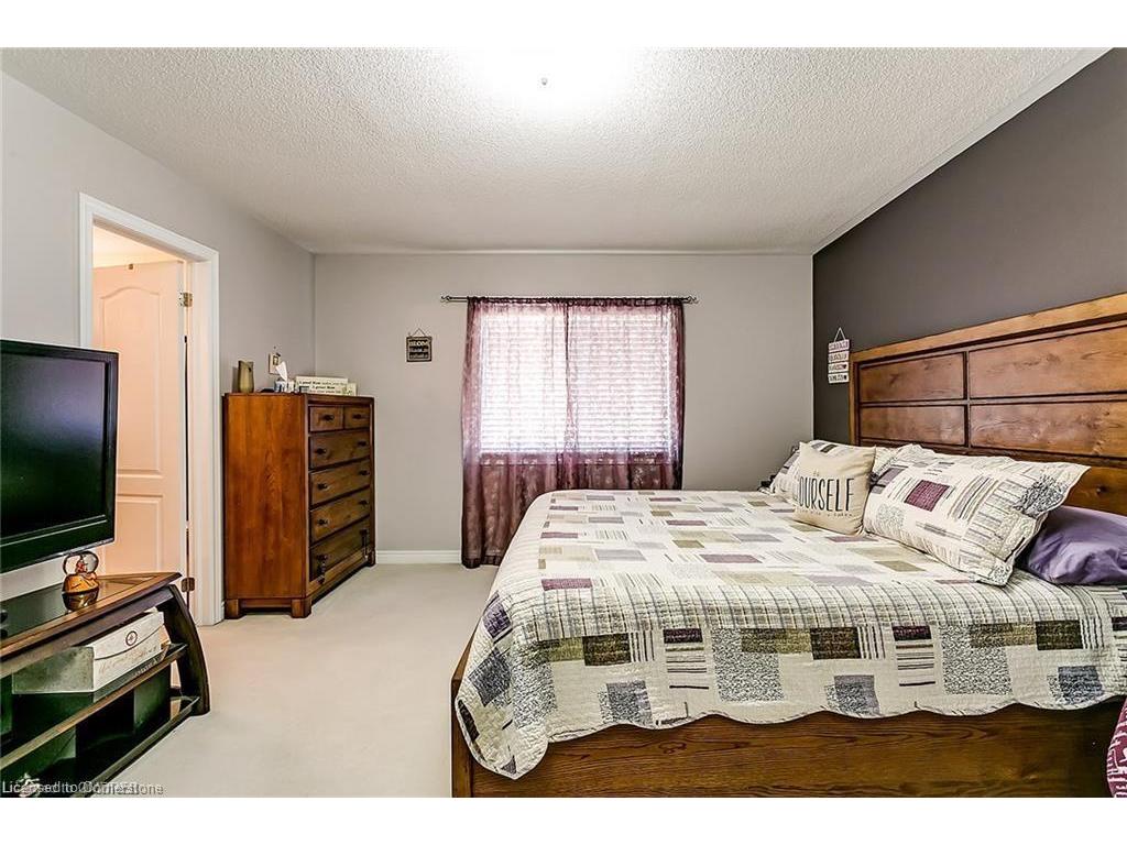 









2464


Quetico

Crescent,
Oakville,




ON
L6M 0R4

