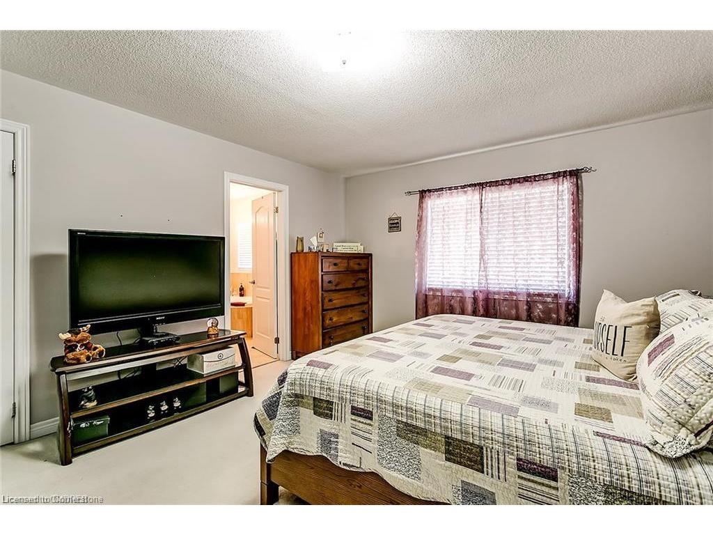









2464


Quetico

Crescent,
Oakville,




ON
L6M 0R4

