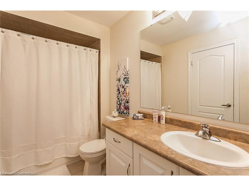 









2464


Quetico

Crescent,
Oakville,




ON
L6M 0R4

