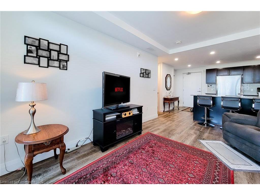 









1


Redfern

Avenue, 313,
Hamilton,




ON
L9C 0E6


