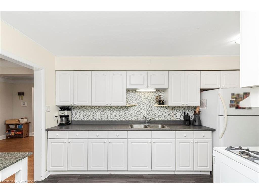 









2016


Hwy 56

,
Binbrook,




ON
L0R 1C0

