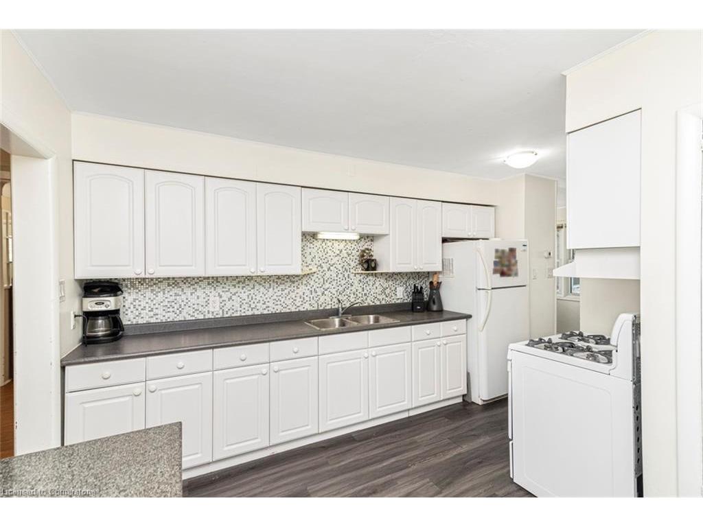 









2016


Hwy 56

,
Binbrook,




ON
L0R 1C0

