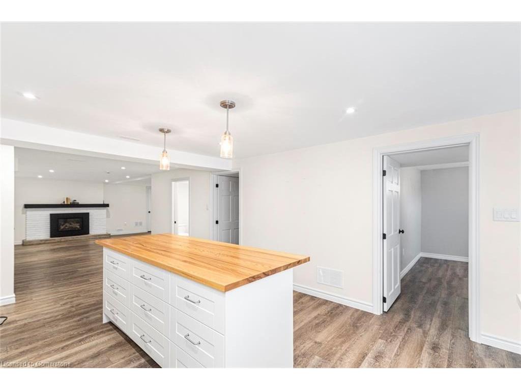 









2016


Hwy 56

,
Binbrook,




ON
L0R 1C0

