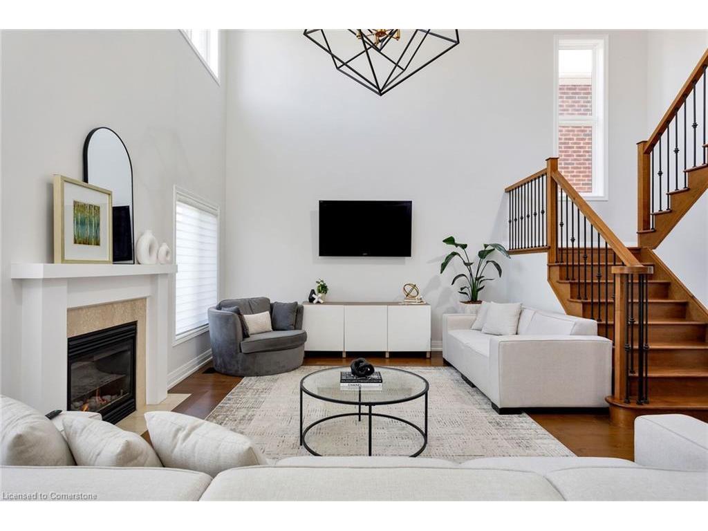 









3456


Liptay

Avenue,
Oakville,




ON
L6M 0M7

