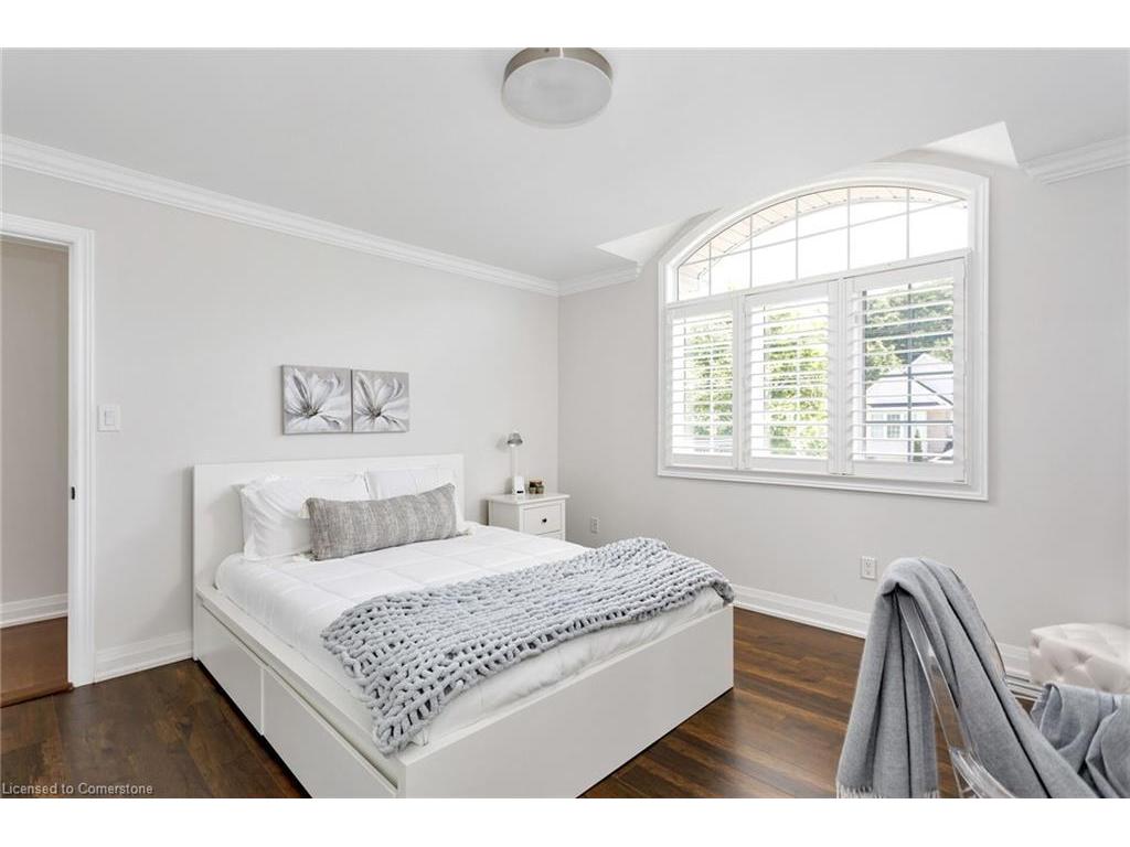 









3456


Liptay

Avenue,
Oakville,




ON
L6M 0M7

