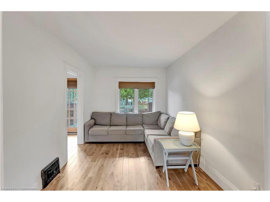 









433


Hughson

Street North,
Hamilton,




ON
L8L 4N4

