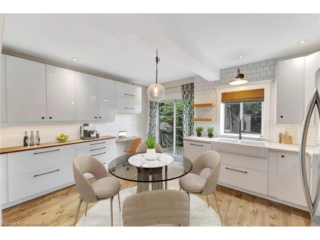 









433


Hughson

Street North,
Hamilton,




ON
L8L 4N4

