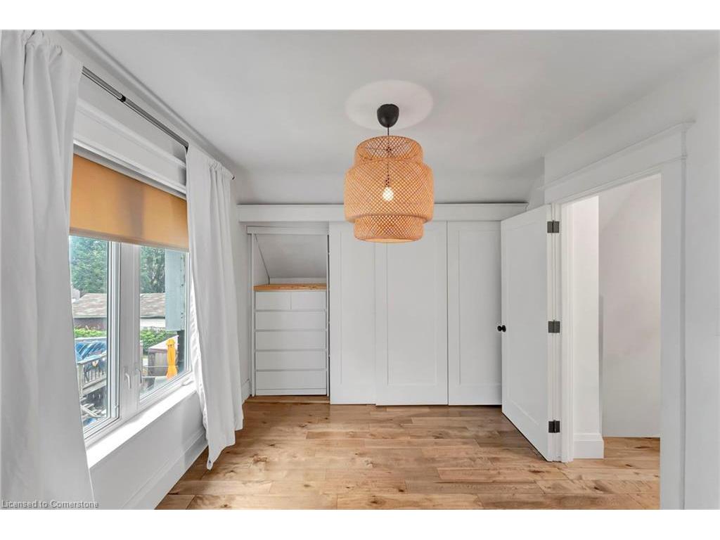 









433


Hughson

Street North,
Hamilton,




ON
L8L 4N4

