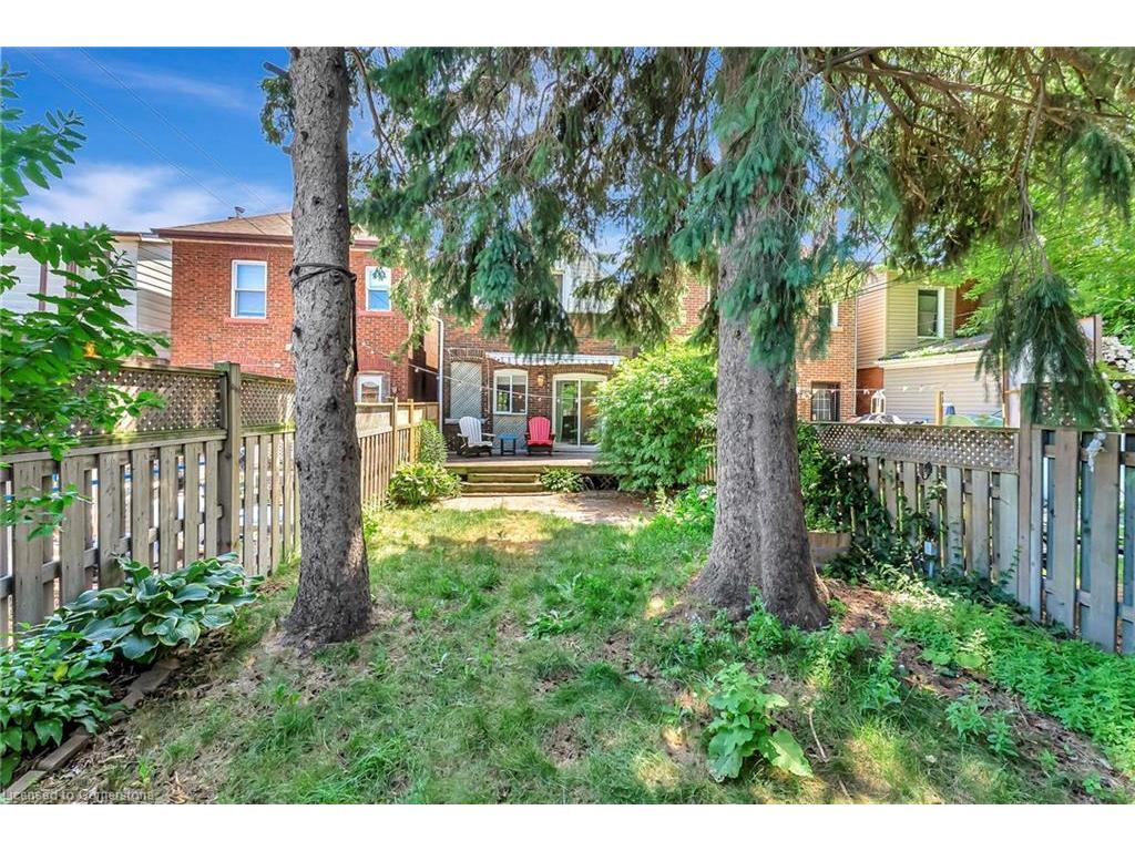 









433


Hughson

Street North,
Hamilton,




ON
L8L 4N4

