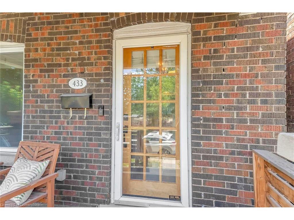 









433


Hughson

Street North,
Hamilton,




ON
L8L 4N4

