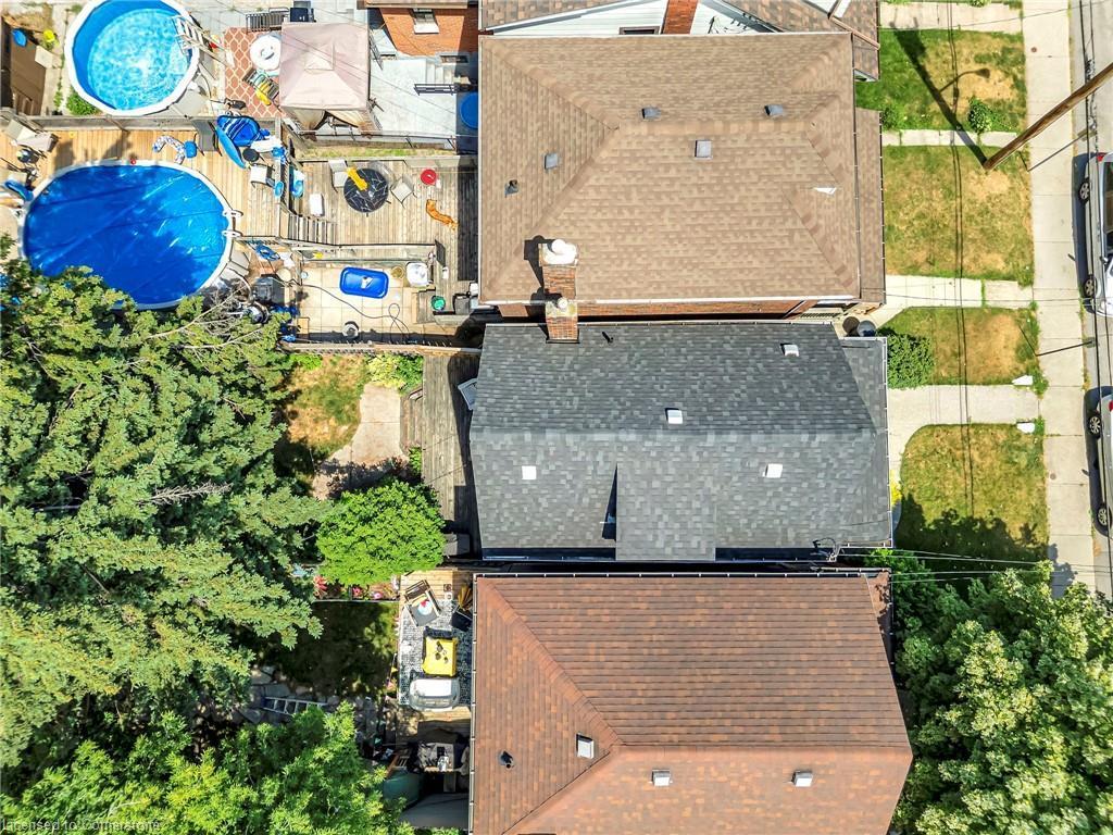 









433


Hughson

Street North,
Hamilton,




ON
L8L 4N4

