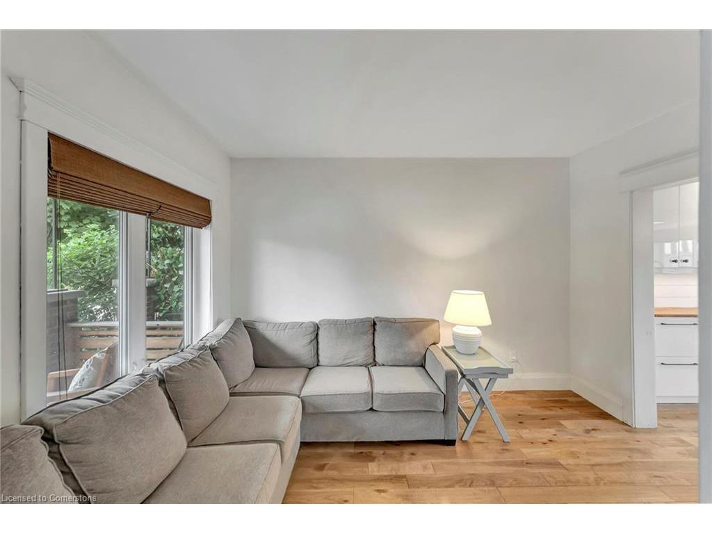 









433


Hughson

Street North,
Hamilton,




ON
L8L 4N4

