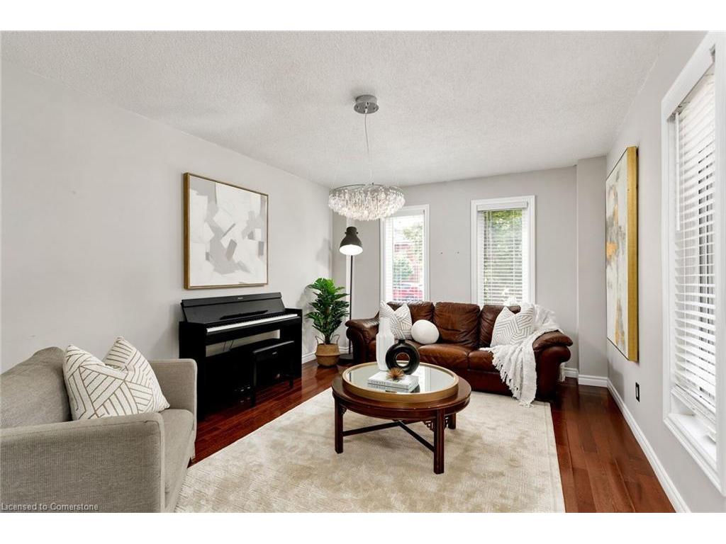 









2006


Glenada

Crescent, 7,
Oakville,




ON
L6H 5R9

