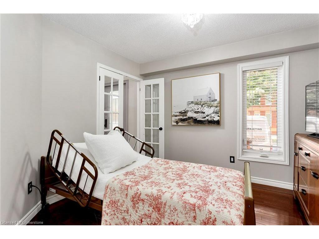 









2006


Glenada

Crescent, 7,
Oakville,




ON
L6H 5R9

