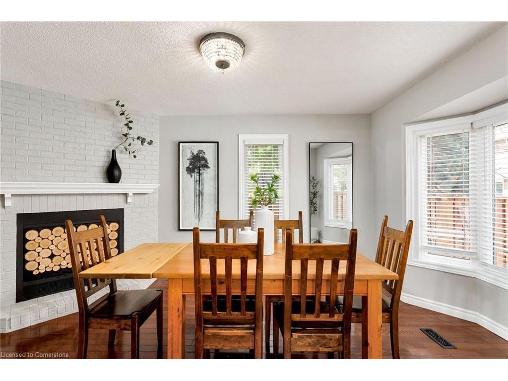 









2006


Glenada

Crescent, 7,
Oakville,




ON
L6H 5R9

