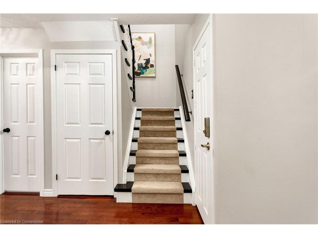 









2006


Glenada

Crescent, 7,
Oakville,




ON
L6H 5R9

