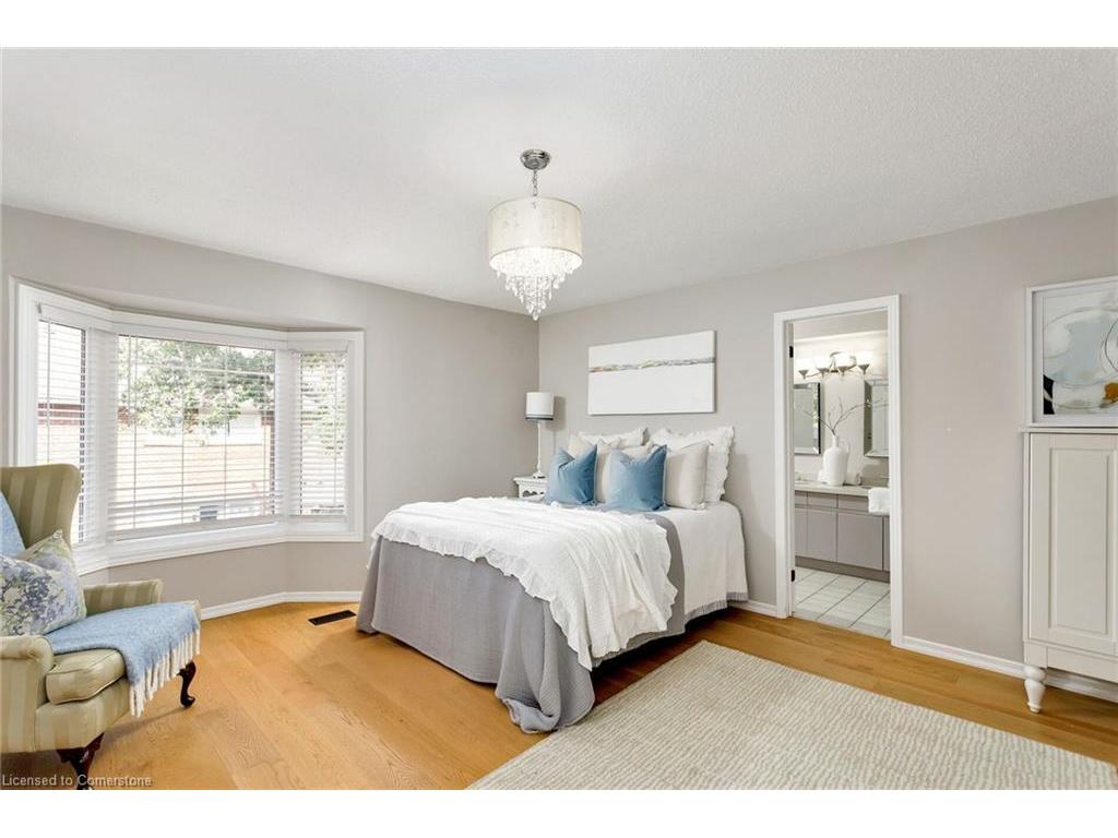 









2006


Glenada

Crescent, 7,
Oakville,




ON
L6H 5R9

