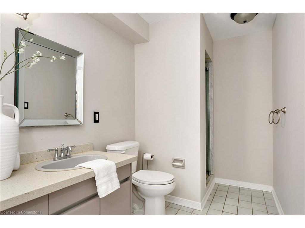 









2006


Glenada

Crescent, 7,
Oakville,




ON
L6H 5R9

