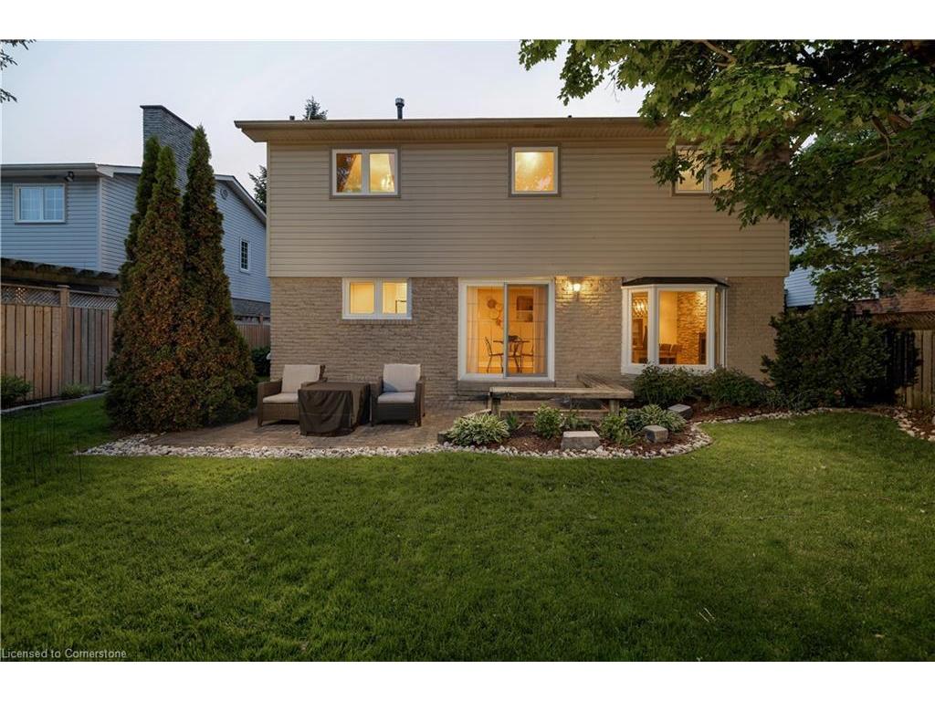 









2358


Canso

Road,
Oakville,




ON
L6J 5W6


