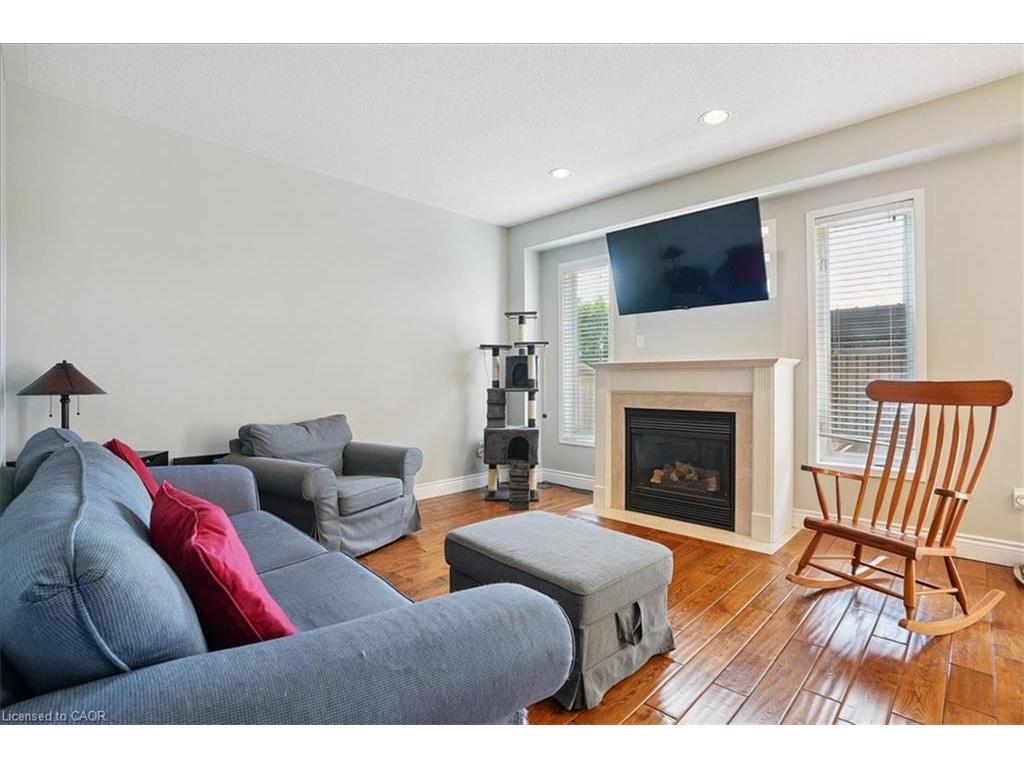 









70


Moore

Crescent,
Ancaster,




ON
L9G 4Z6

