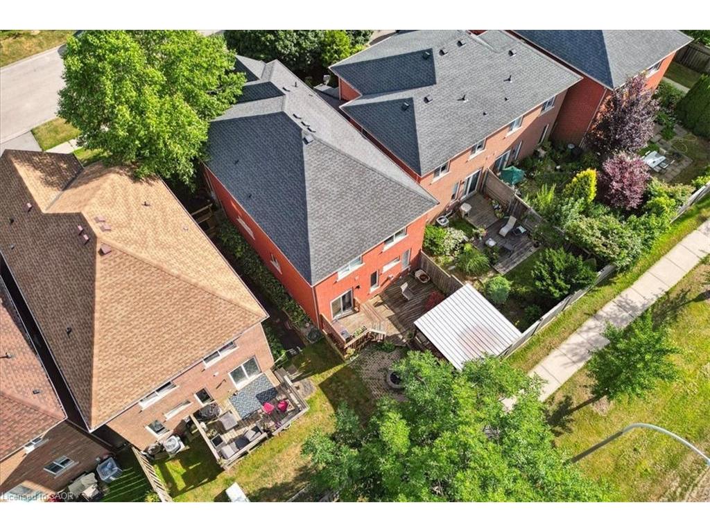









70


Moore

Crescent,
Ancaster,




ON
L9G 4Z6


