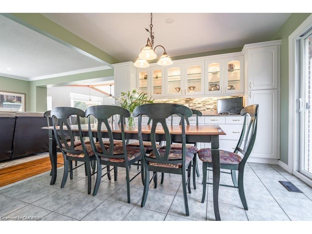 









9630


Wellington Rd 42

,
Erin,




ON
L7G 4S8

