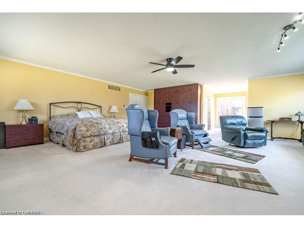 









9630


Wellington Rd 42

,
Erin,




ON
L7G 4S8

