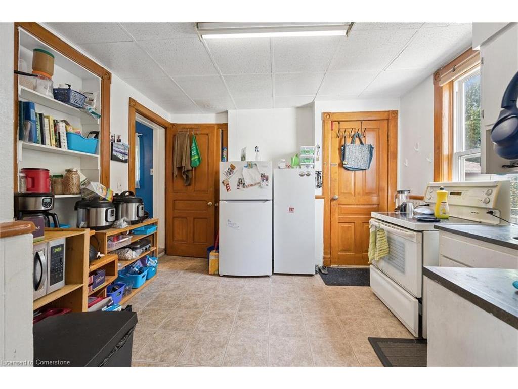 









133


Joseph

Street,
Kitchener,




ON
N2G 1J5

