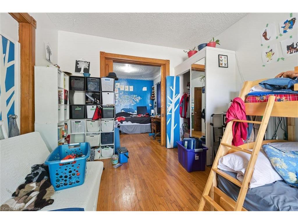 









133


Joseph

Street,
Kitchener,




ON
N2G 1J5

