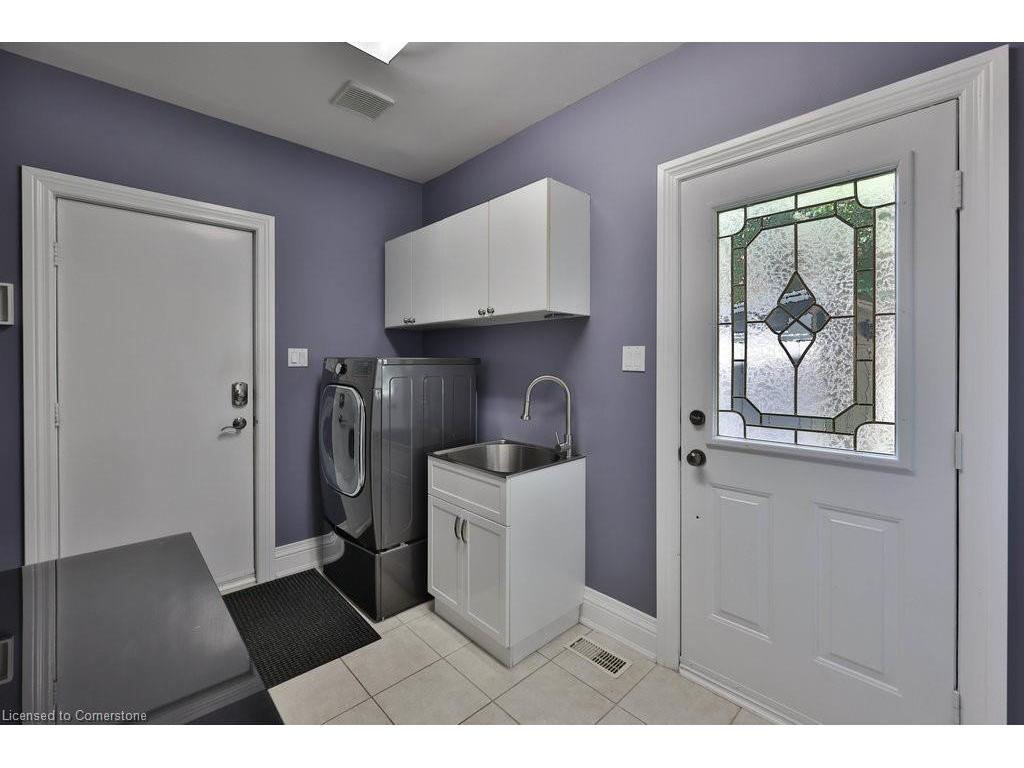 









1165


Jeff

Drive,
Oakville,




ON
L6J 7N7

