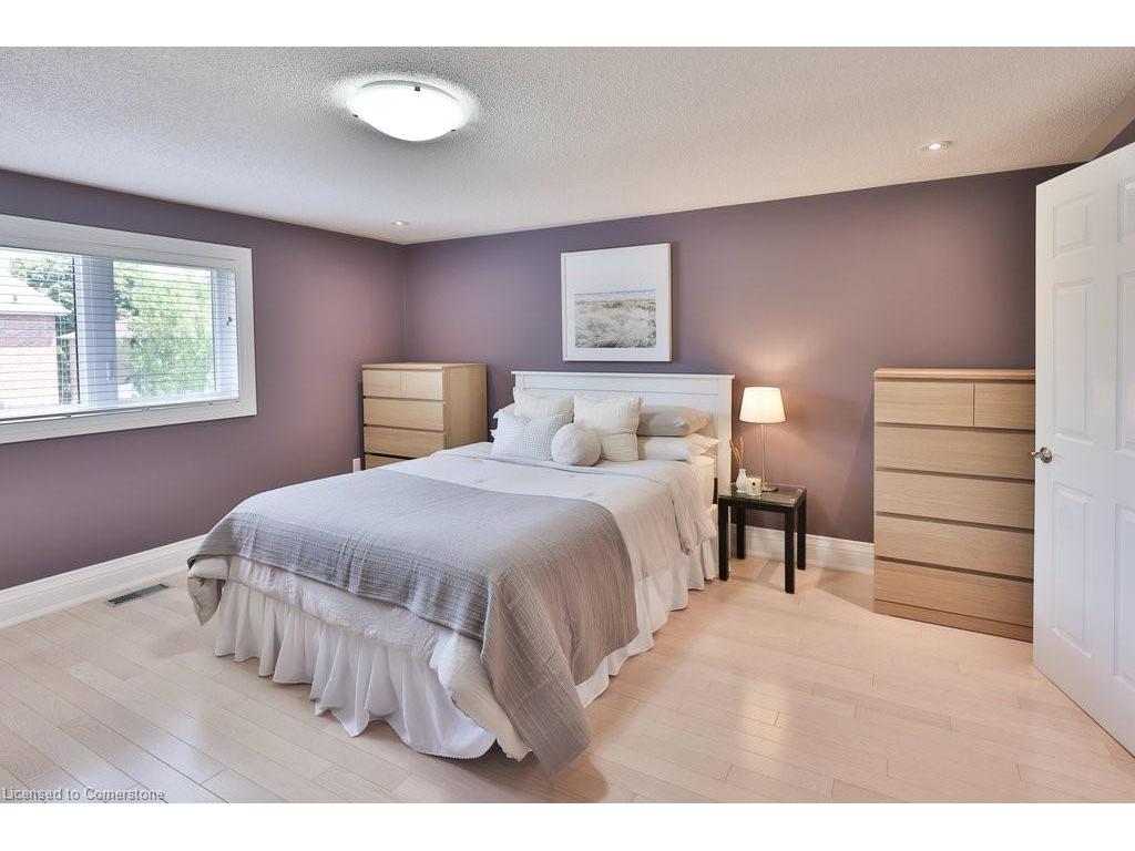 









1165


Jeff

Drive,
Oakville,




ON
L6J 7N7


