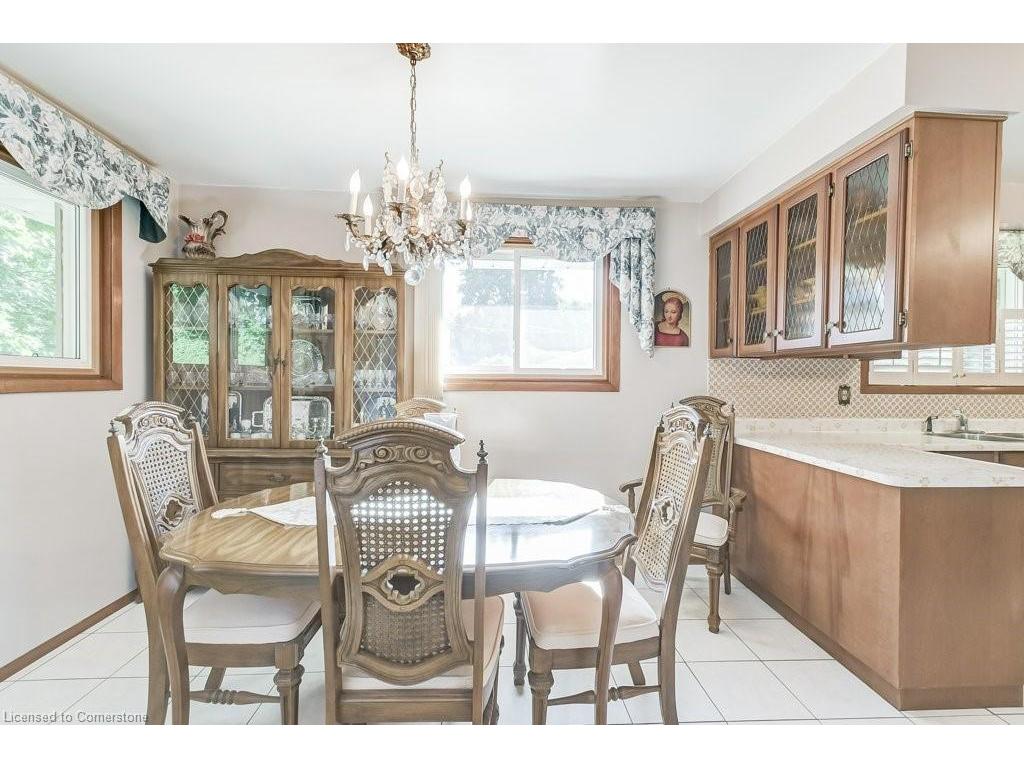 









11


Rogers

Road,
Dundas,




ON
L9H 4E2

