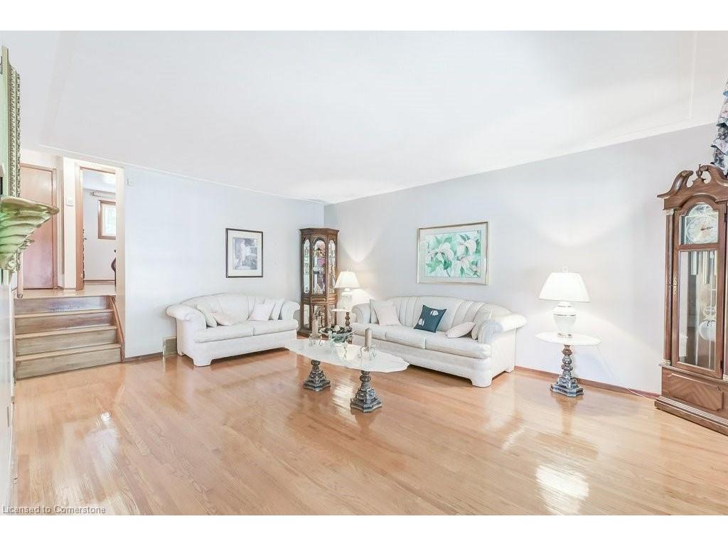 









11


Rogers

Road,
Dundas,




ON
L9H 4E2

