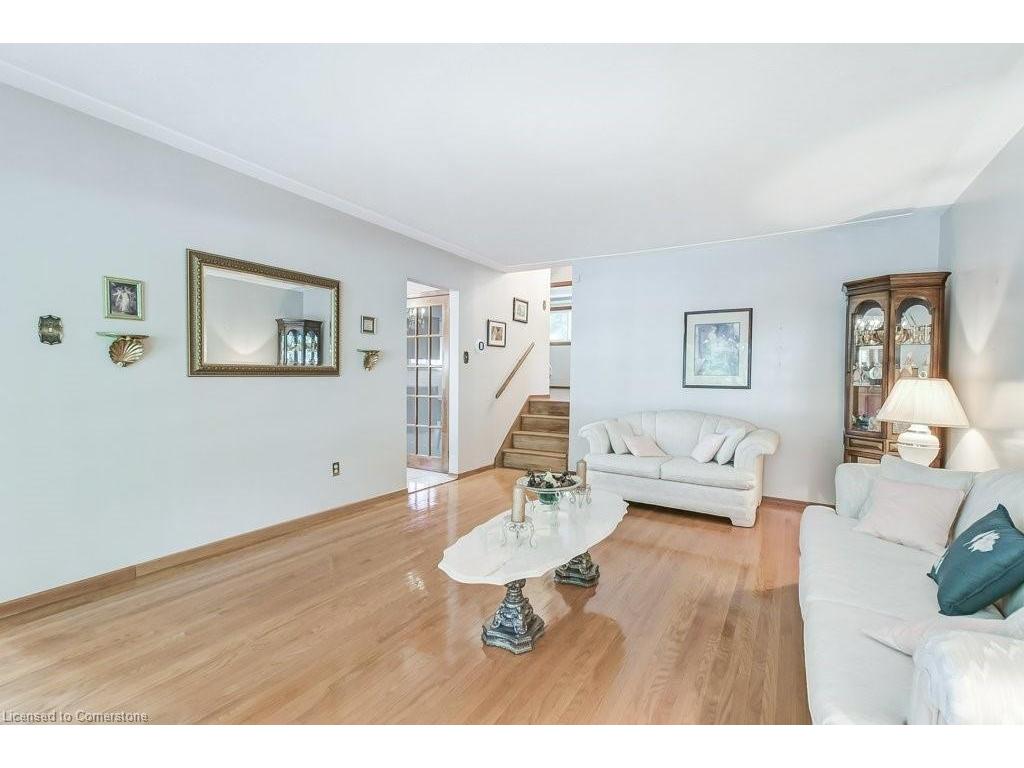 









11


Rogers

Road,
Dundas,




ON
L9H 4E2

