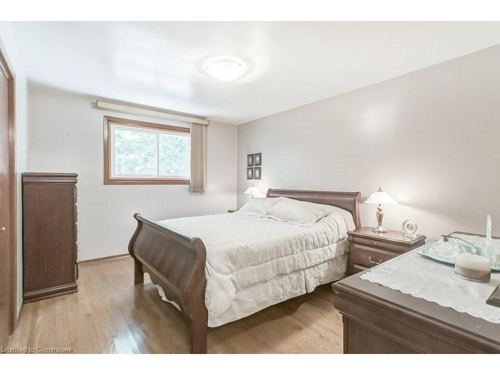 









11


Rogers

Road,
Dundas,




ON
L9H 4E2


