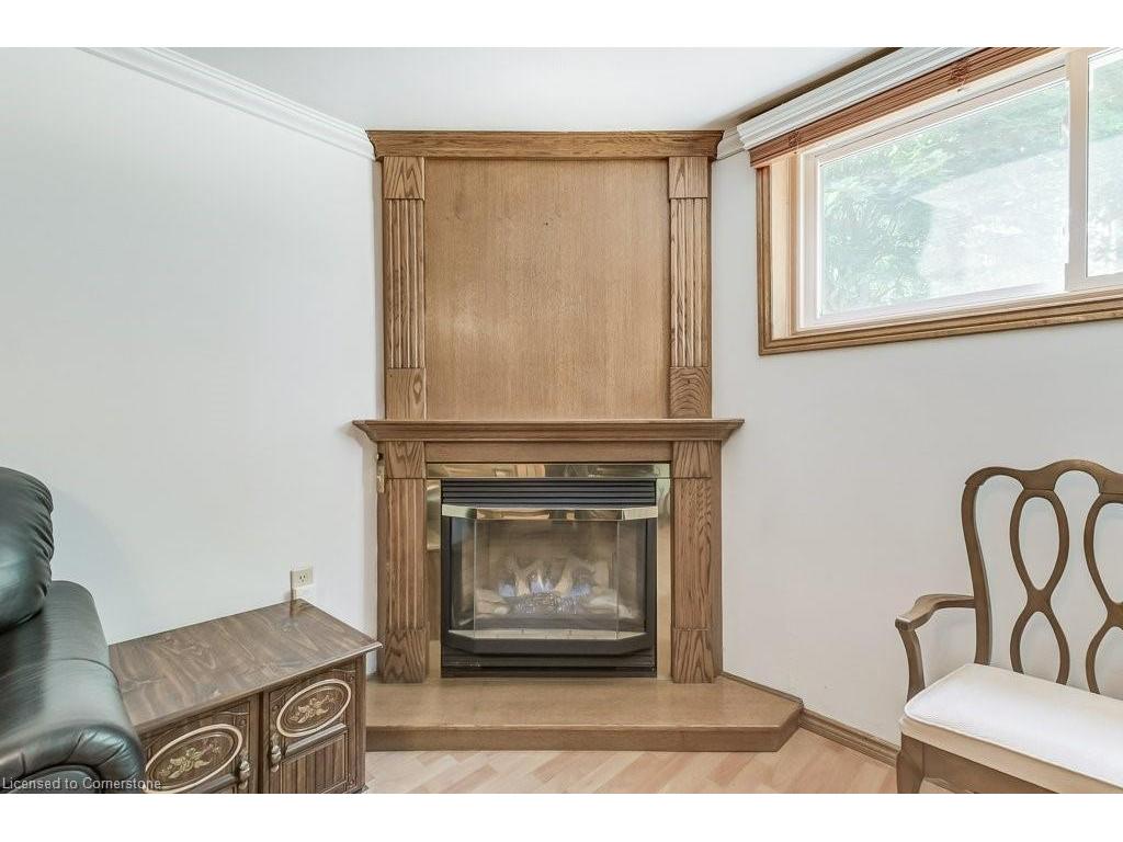 









11


Rogers

Road,
Dundas,




ON
L9H 4E2

