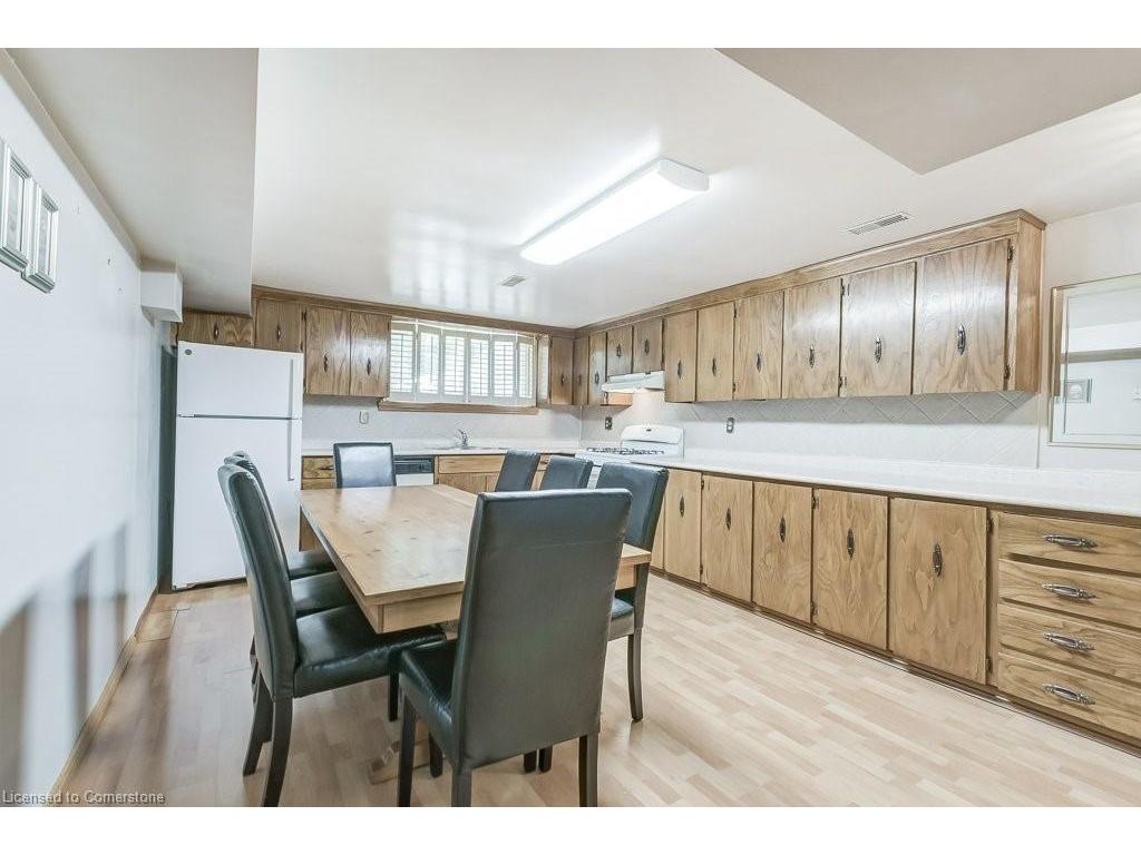 









11


Rogers

Road,
Dundas,




ON
L9H 4E2


