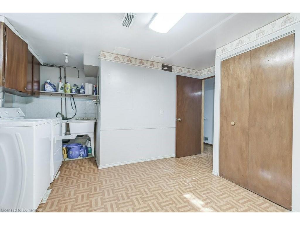 









11


Rogers

Road,
Dundas,




ON
L9H 4E2

