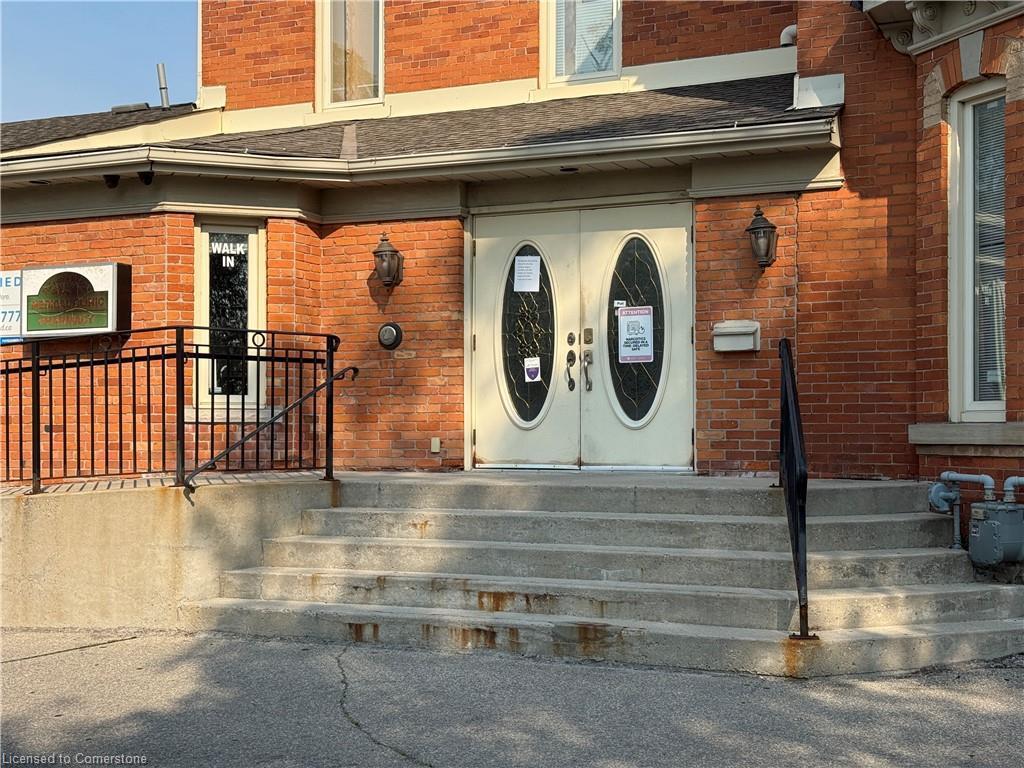 









906


Brant

Street,
Burlington,




ON
L7R 2J5

