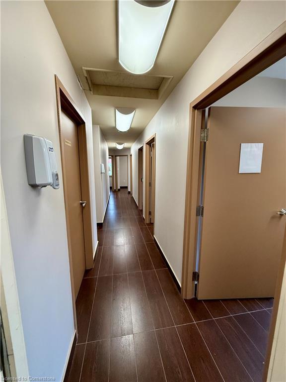 









906


Brant

Street,
Burlington,




ON
L7R 2J5

