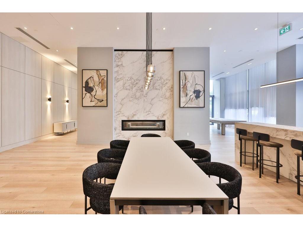 









1063


Douglas Mccurdy

Common, 1207,
Mississauga,




ON
L5G 0C5

