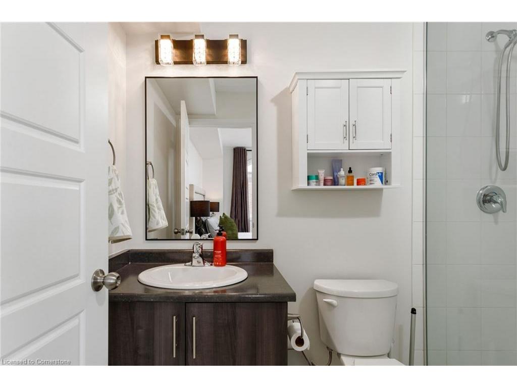 









405


Plains

Road, 22,
Burlington,




ON
L7T 2C9

